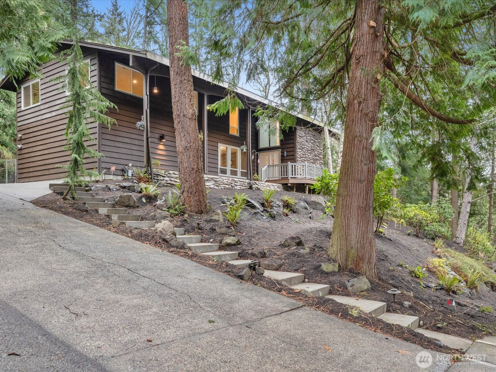 11404 8th Avenue NW, Seattle, WA 98177