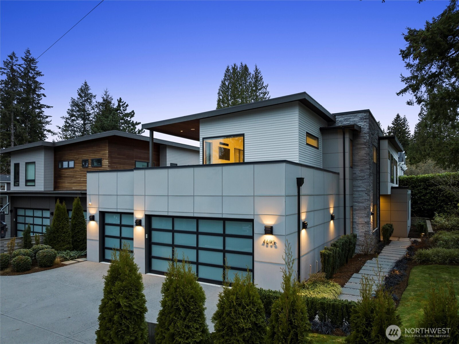 4605 108th Avenue NE, Kirkland, WA 98033