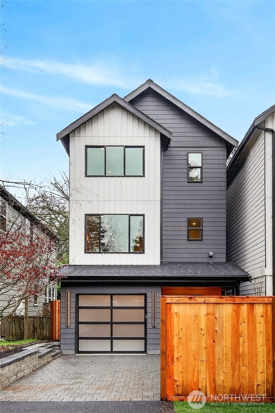 11011 Goodwin Way NE, Seattle, WA 98125