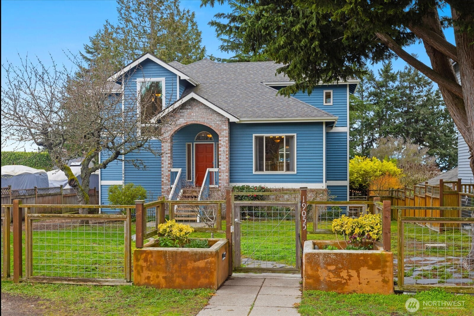 19055 21st Avenue NW, Shoreline, WA 98177