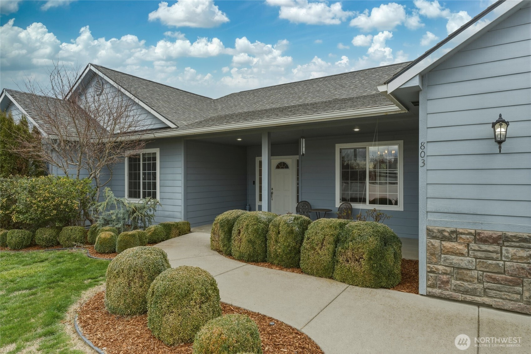 803 SE Vintage Way, College Place, WA 99324