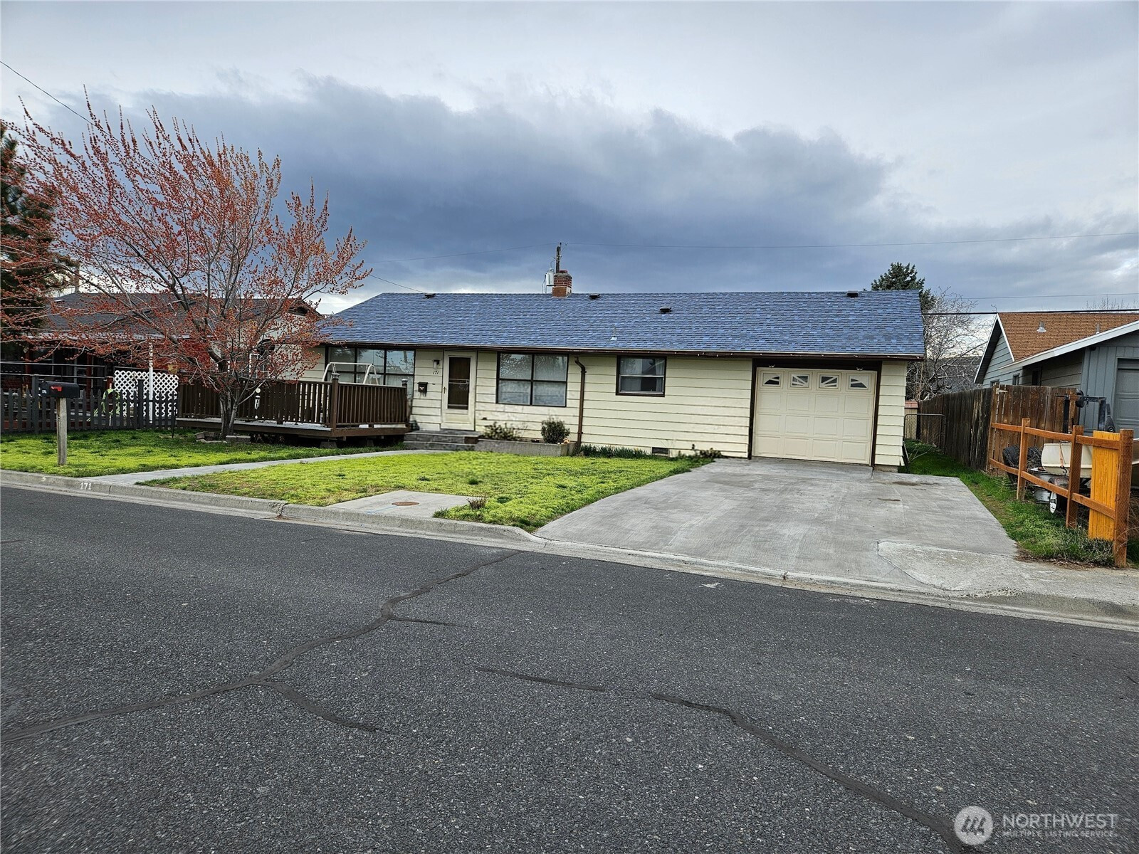 171 Ivy Street SE, Ephrata, WA 98823