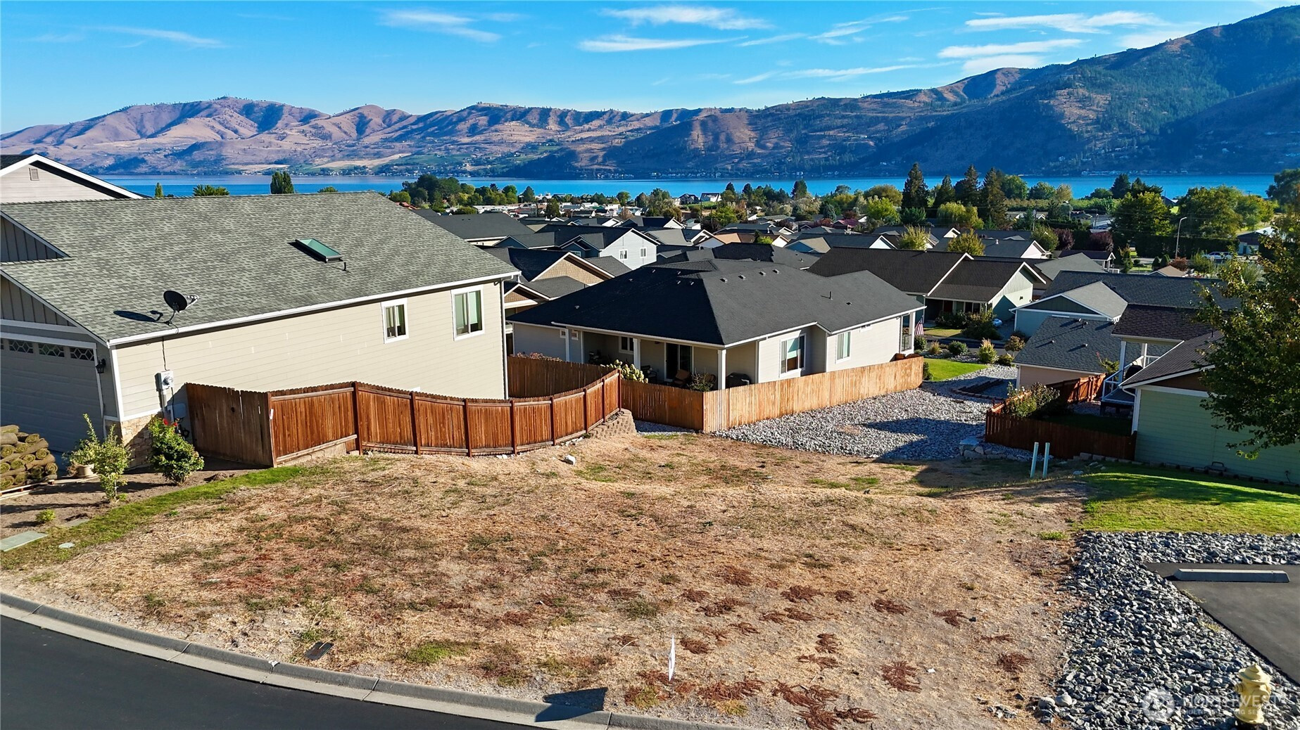 516 Village Drive, Manson, WA 98831