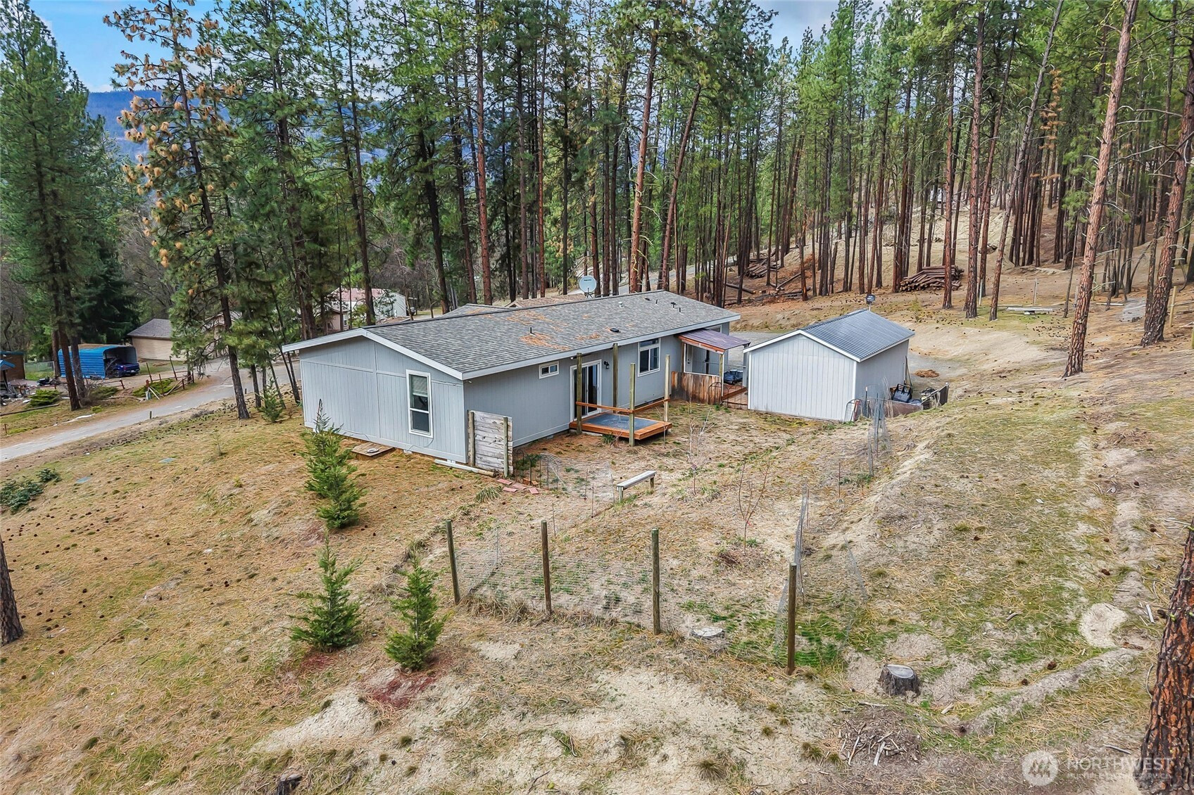 1477 D College Lane, Kettle Falls, WA 99141