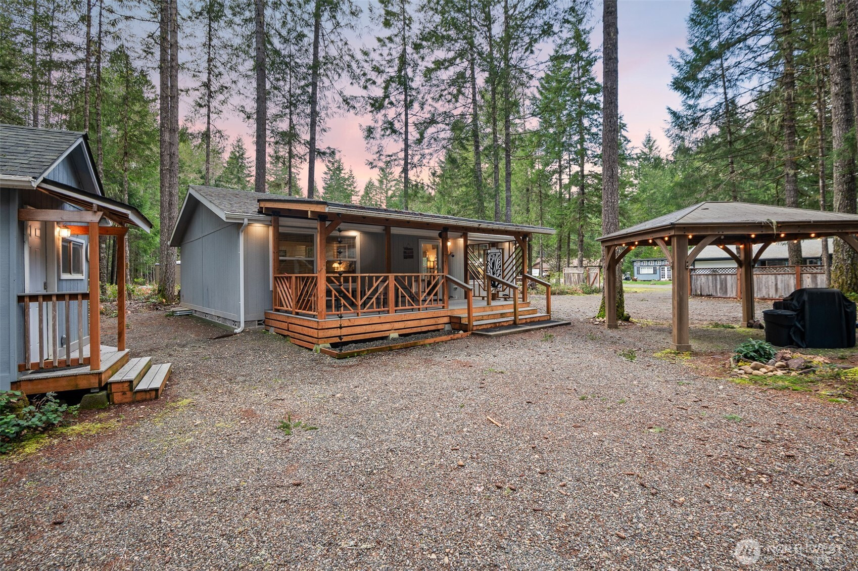 21 N Buckhorn Court, Hoodsport, WA 98548