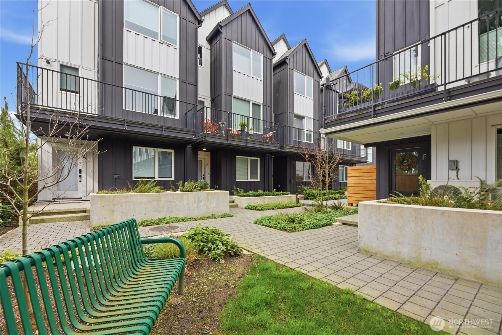 13339 Greenwood Avenue N, Seattle, WA 98133