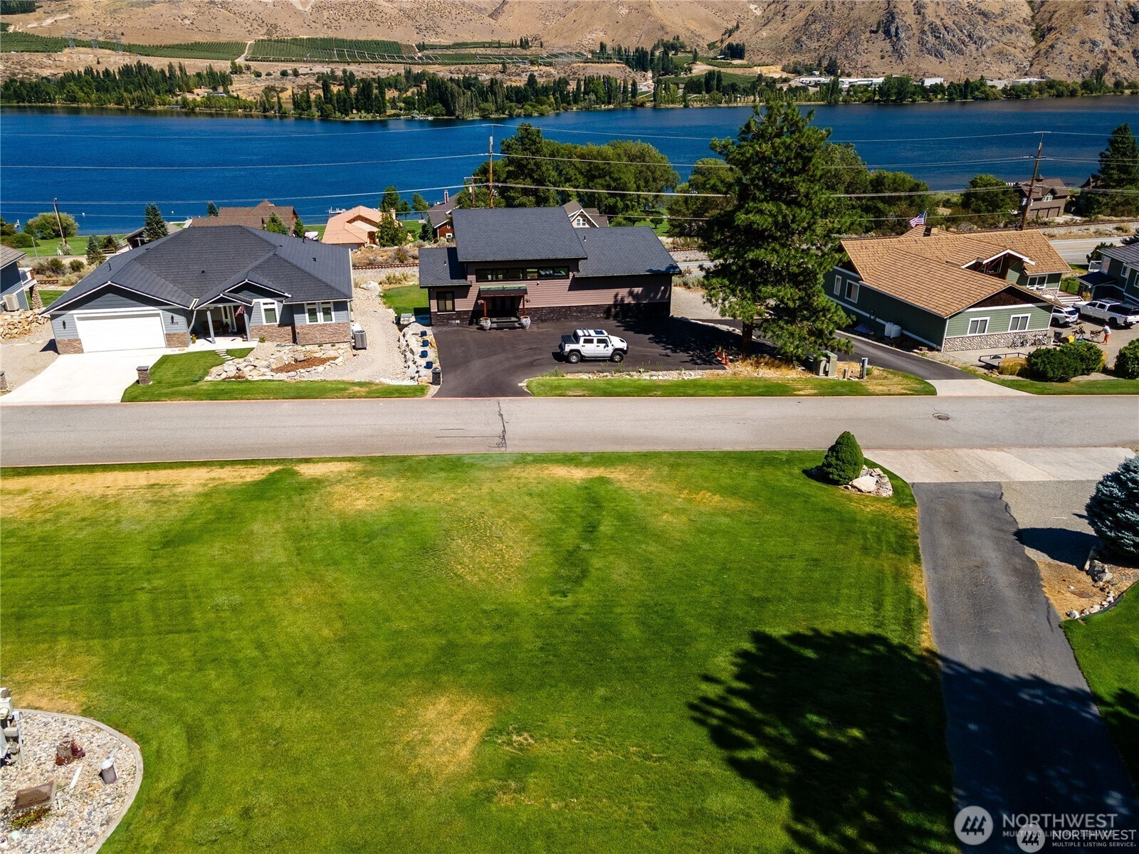 15307 Lakeview Street, Entiat, WA 98822