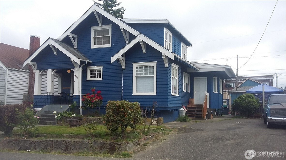 1017 4th Street, Bremerton, WA 98337