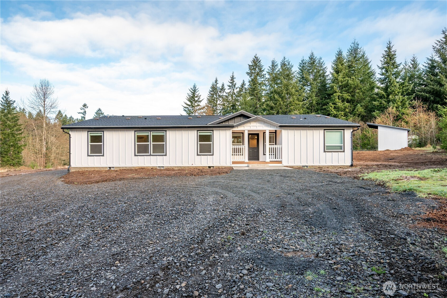 1728 Spirit Lake Highway, Castle Rock, WA 98611