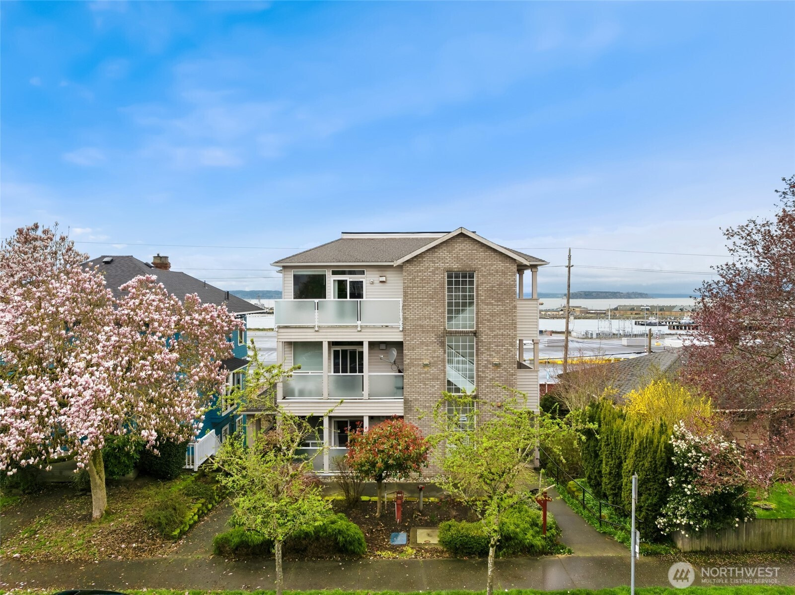 2420 Grand Avenue, Everett, WA 98201
