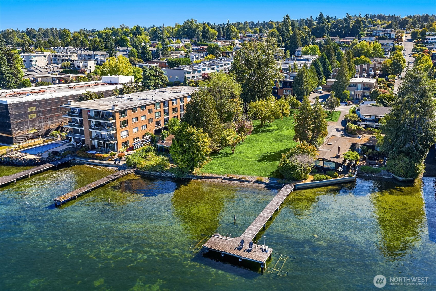 6211 Lake Washington Boulevard NE, Kirkland, WA 98033
