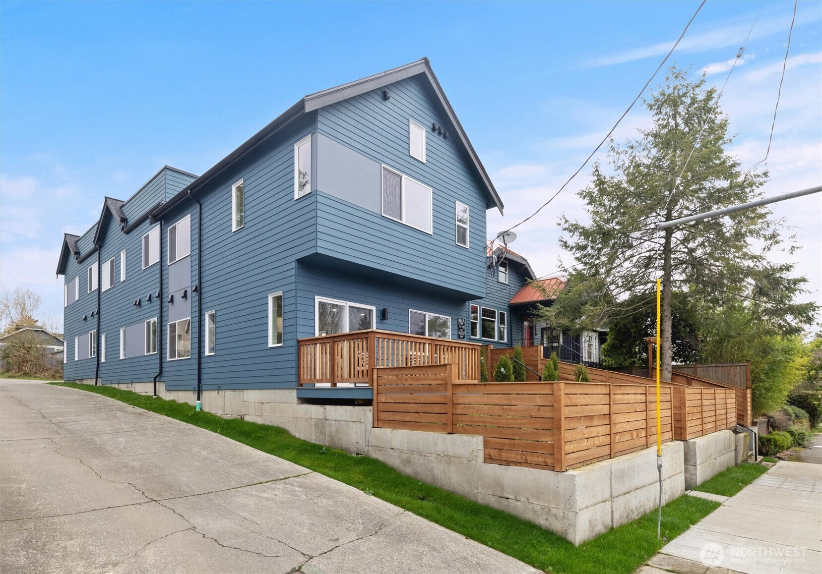 1409 Martin Luther King Jr Way, Seattle, WA 98122