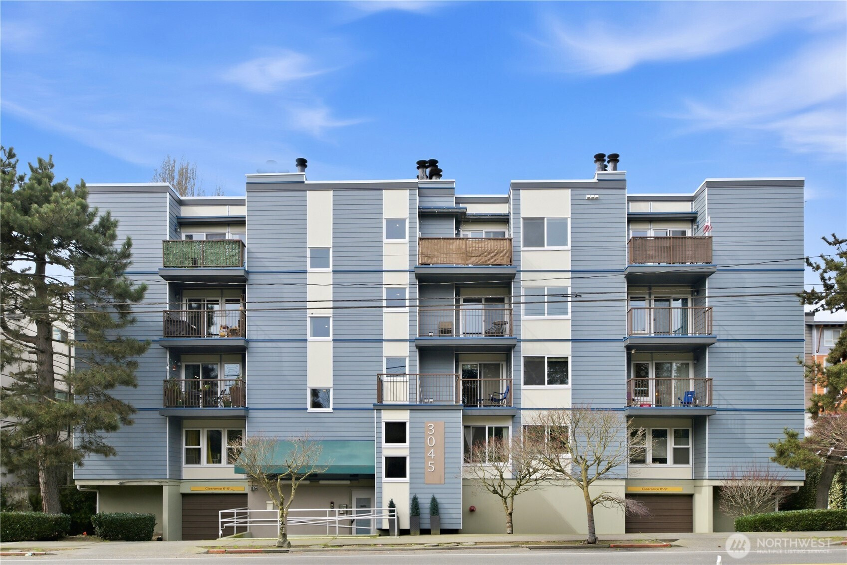 3045 20th Avenue W, Seattle, WA 98199