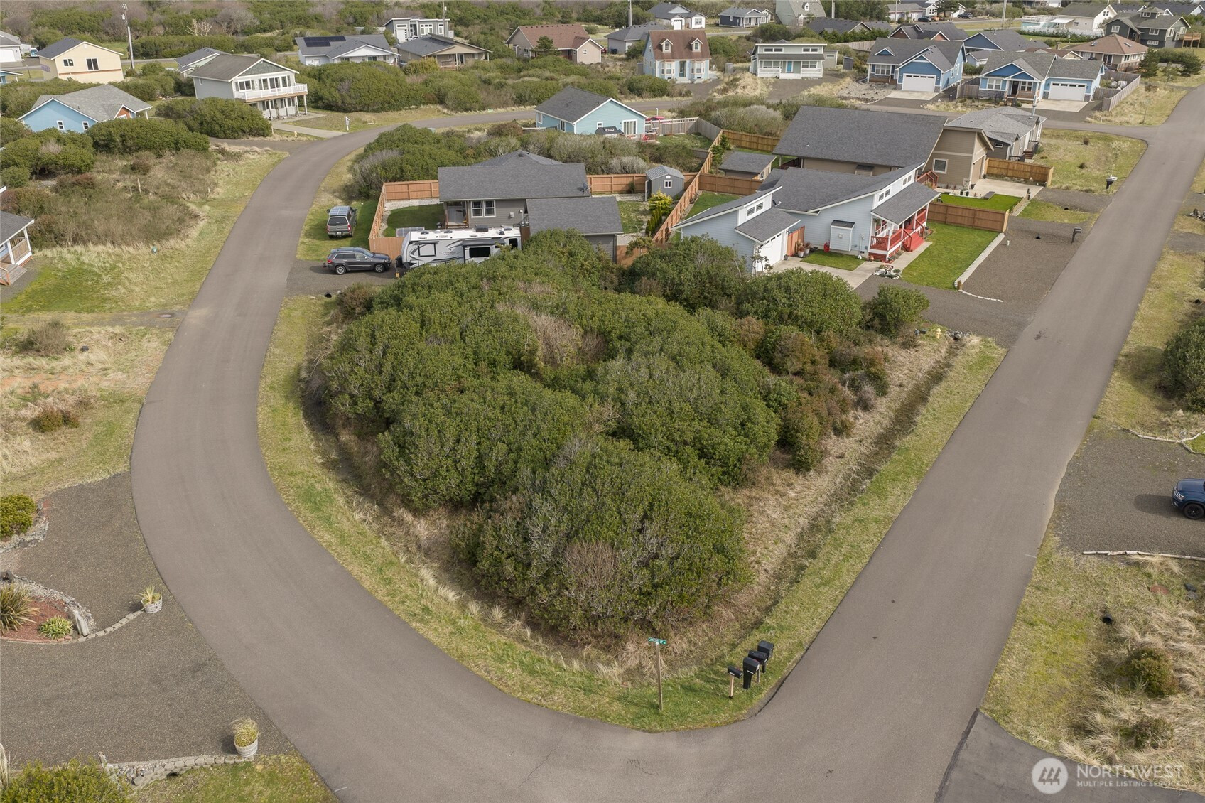 1240 Storm King Avenue SW, Ocean Shores, WA 98569
