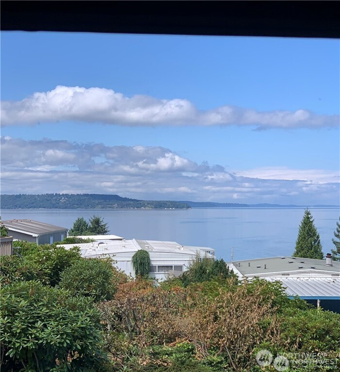 29020 1st Avenue S, Des Moines, WA 98198