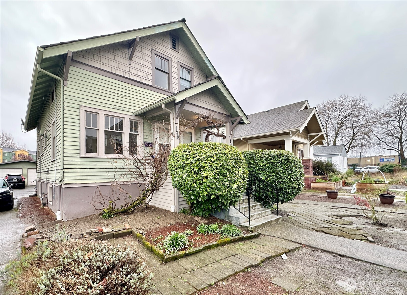 112 Wells Avenue S, Renton, WA 98057