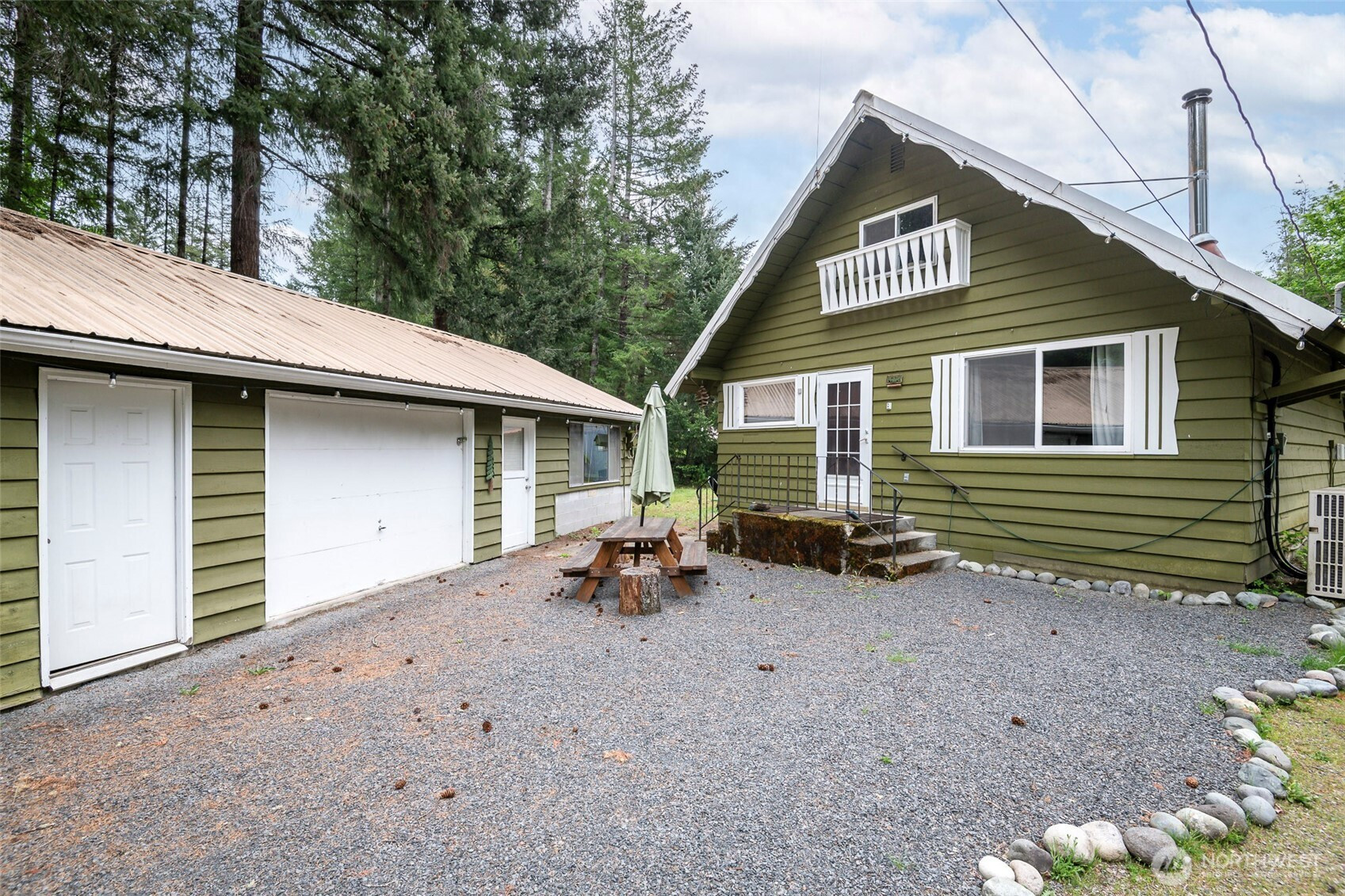 100 Aspen Lane, Packwood, WA 98361