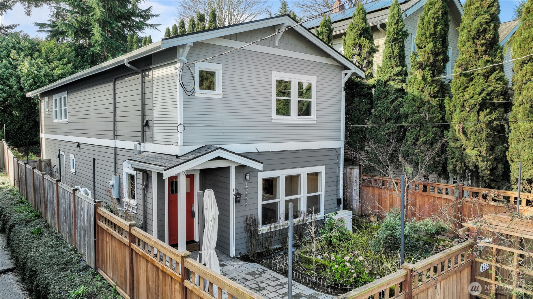 4233 S Lucile Street, Seattle, WA 98118