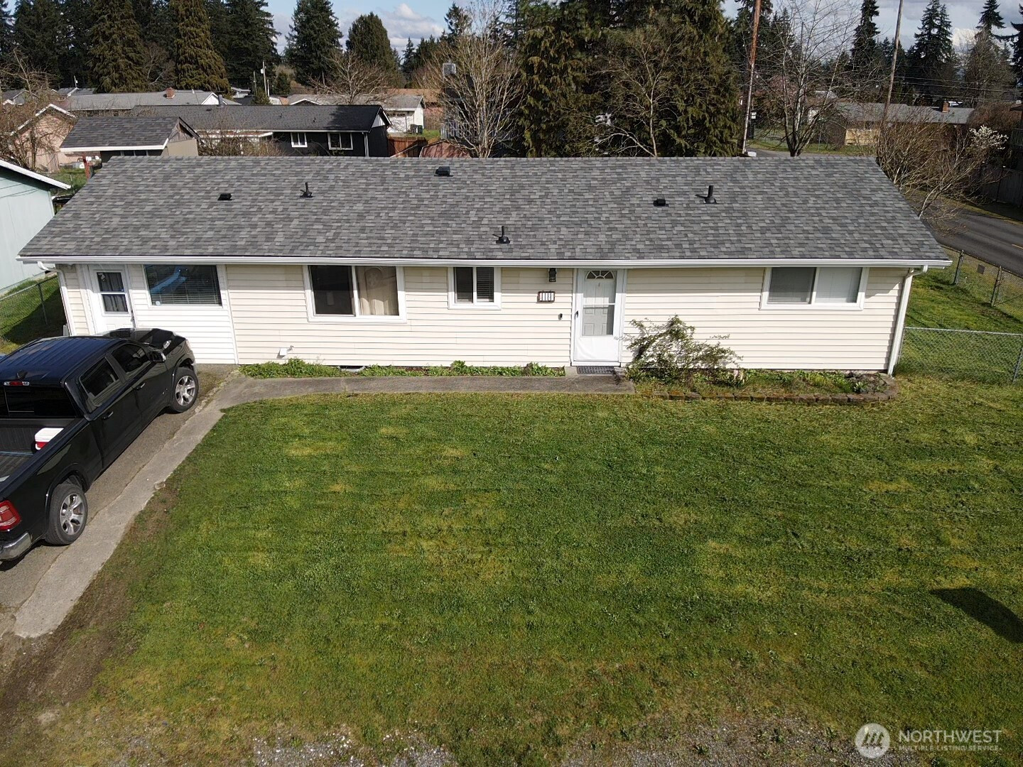 17123 E 6th Avenue Ct, Spanaway, WA 98387