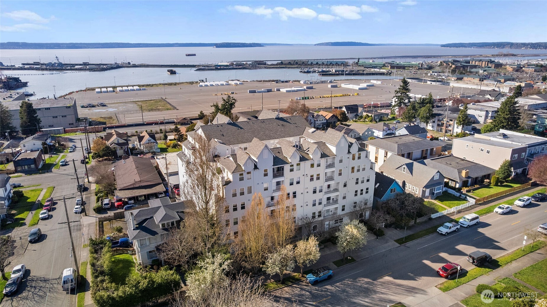 2522 Rucker Avenue, Everett, WA 98201