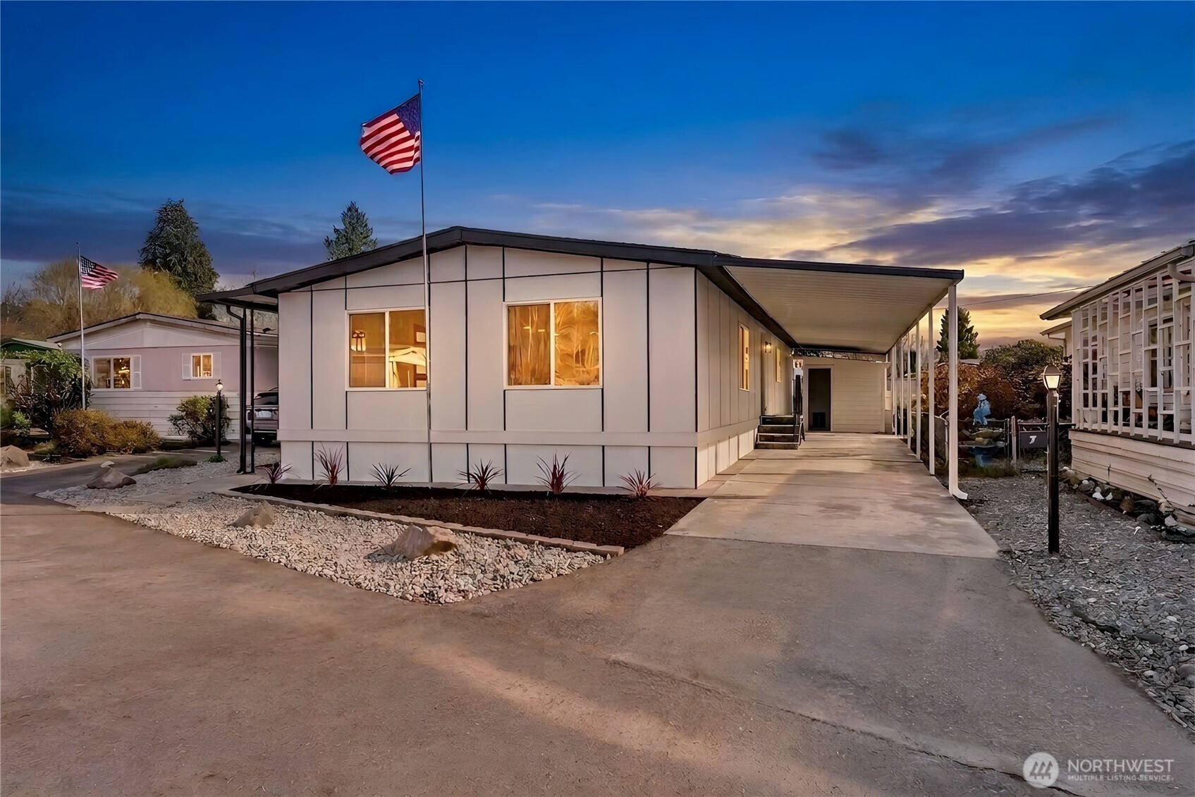 1510 Maple Lane, Kent, WA 98030