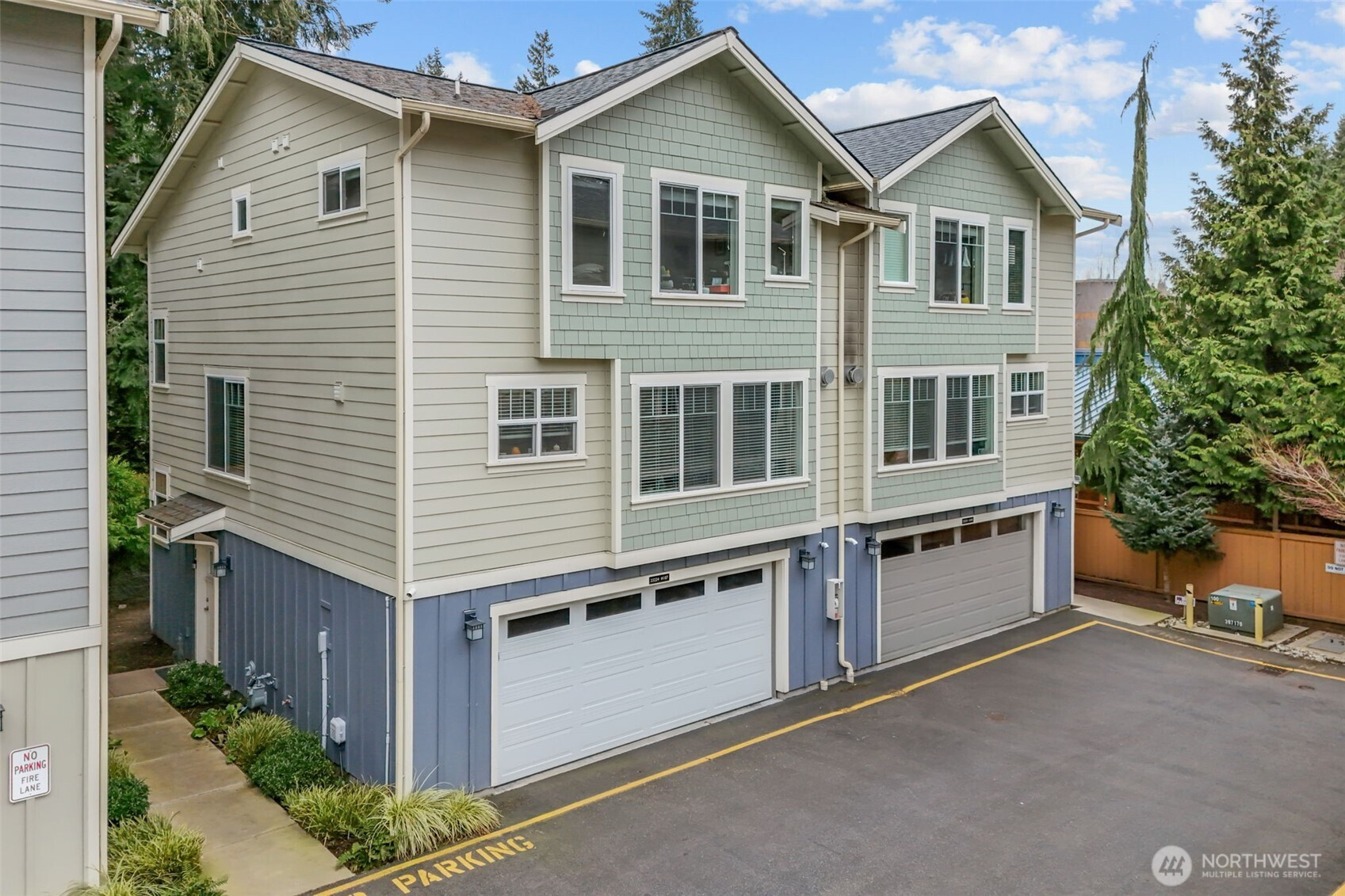 23224 Edmonds Way, Edmonds, WA 98026