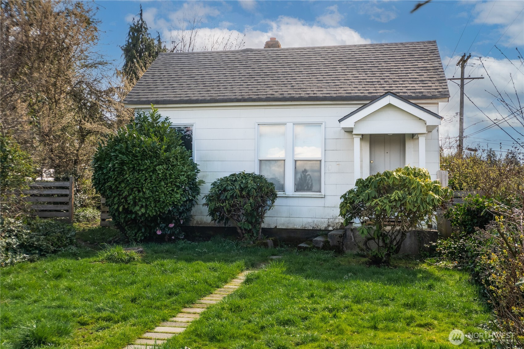 2202 E 32nd Street, Tacoma, WA 98404