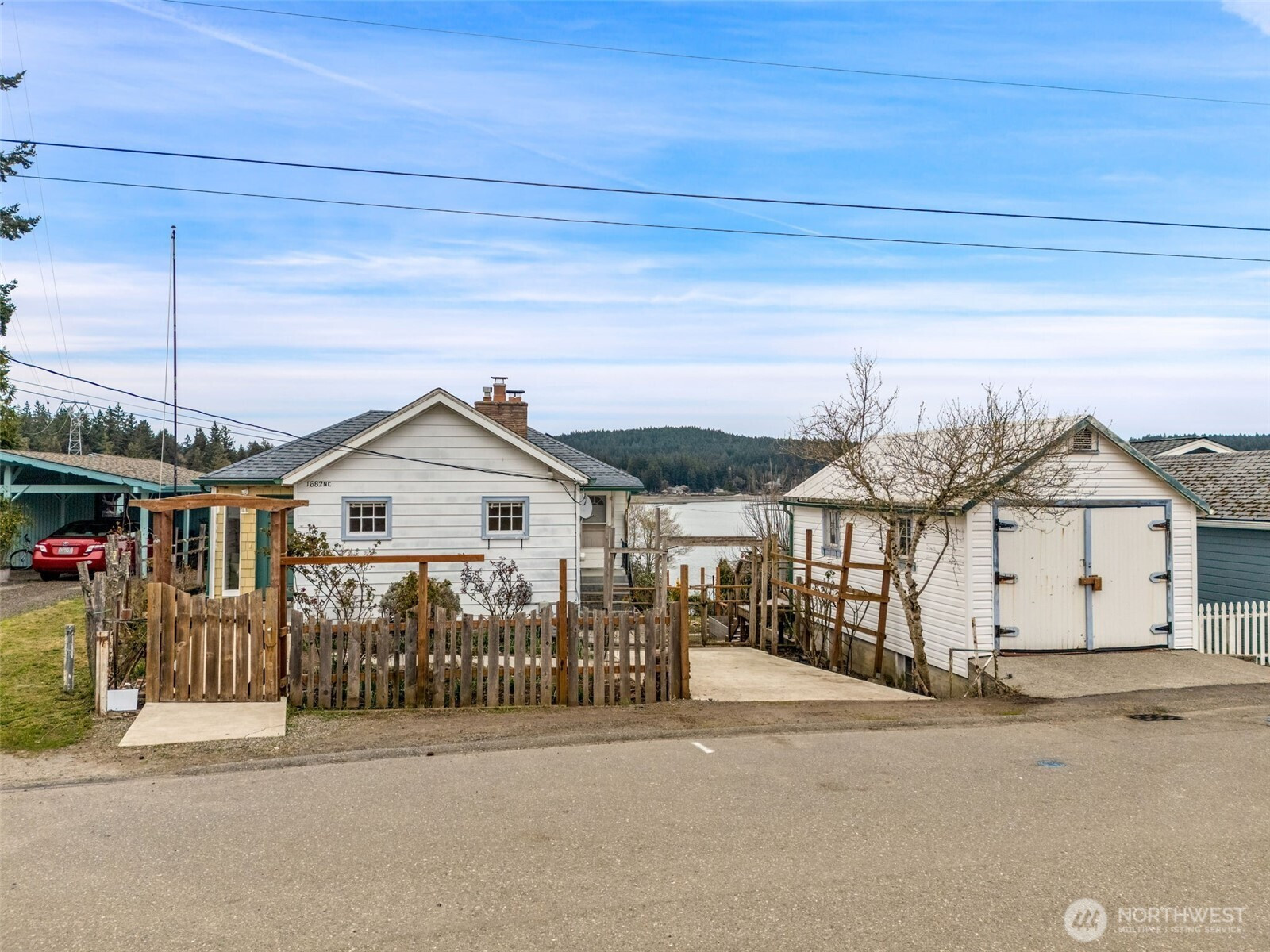 1682 NE Grandview Boulevard, Keyport, WA 98345