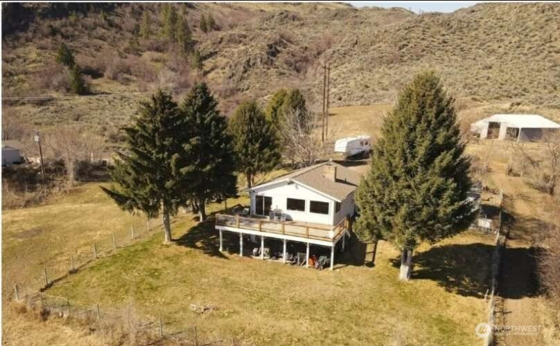 81 Golden Road, Oroville, WA 98844