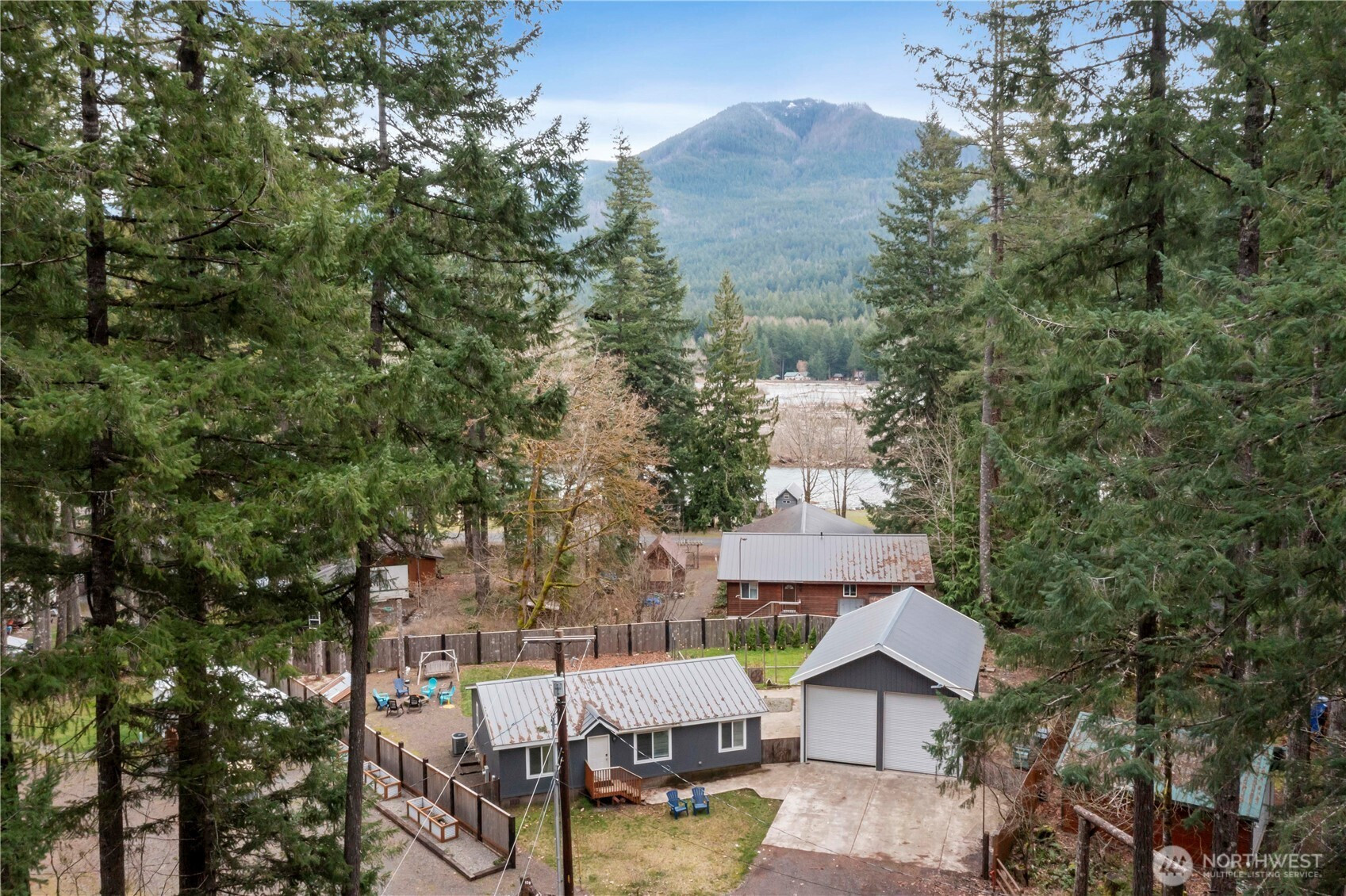 138 Sherwood Lane, Packwood, WA 98361