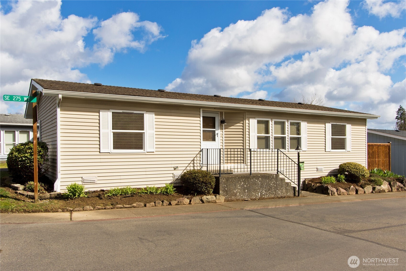 27484 149th Place SE, Kent, WA 98042