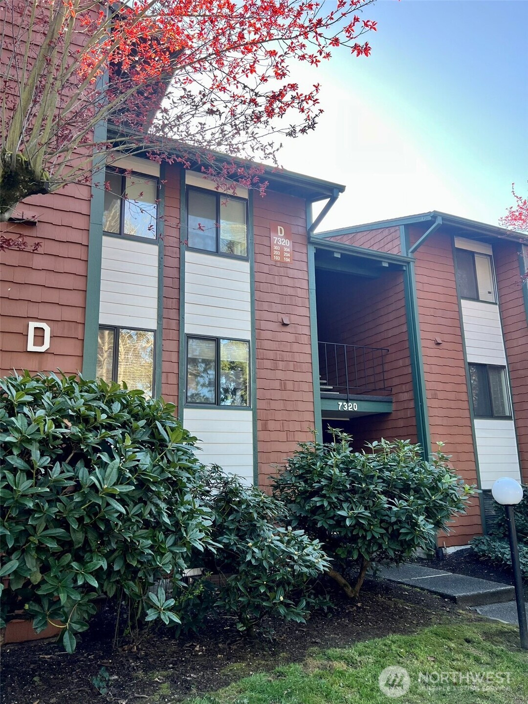 7320 N Skyview Place, Tacoma, WA 98406