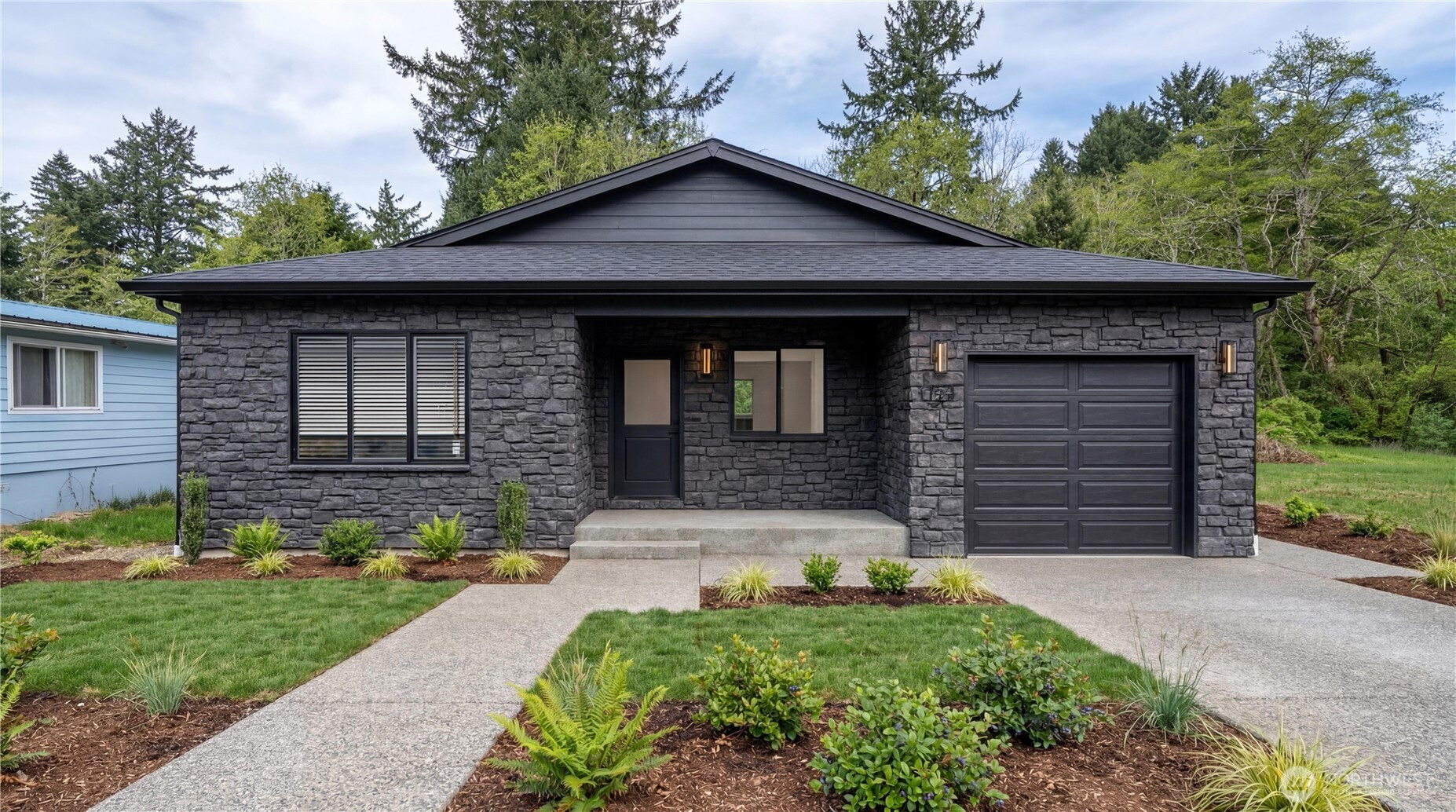 522 W Newell Street, Westport, WA 98595