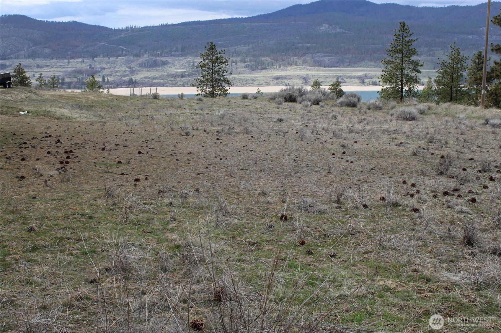 42195 Miles Creston Road N, Creston, WA 99117