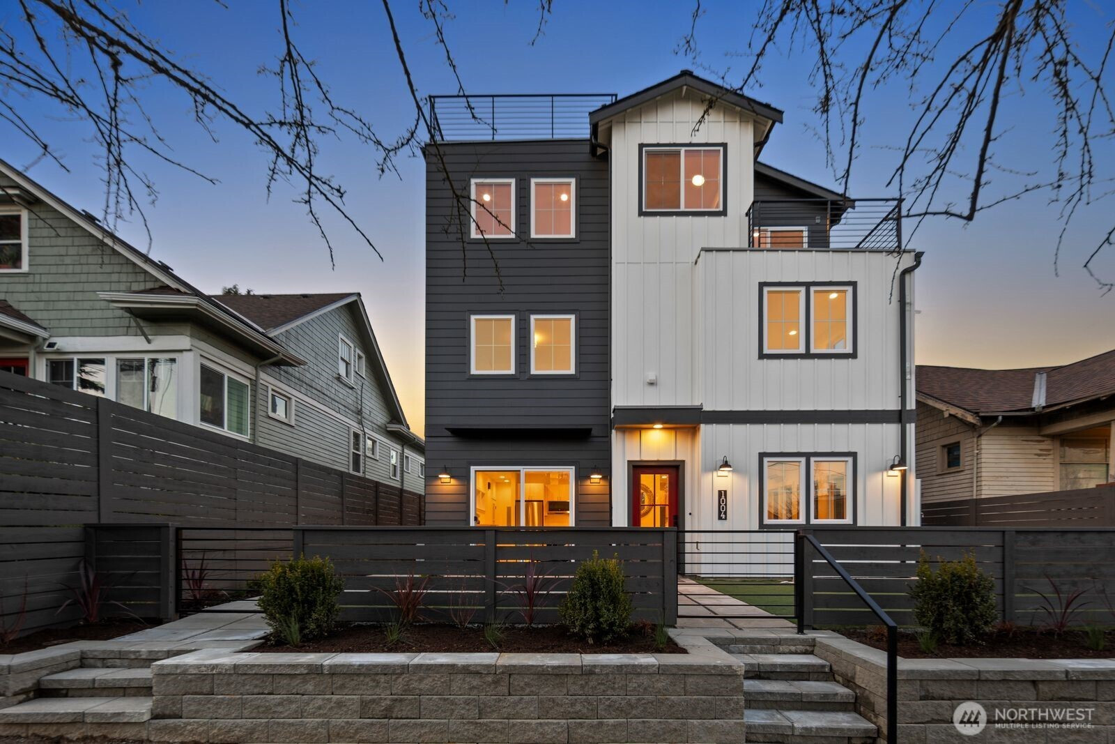 1004 N 48th Street, Seattle, WA 98103