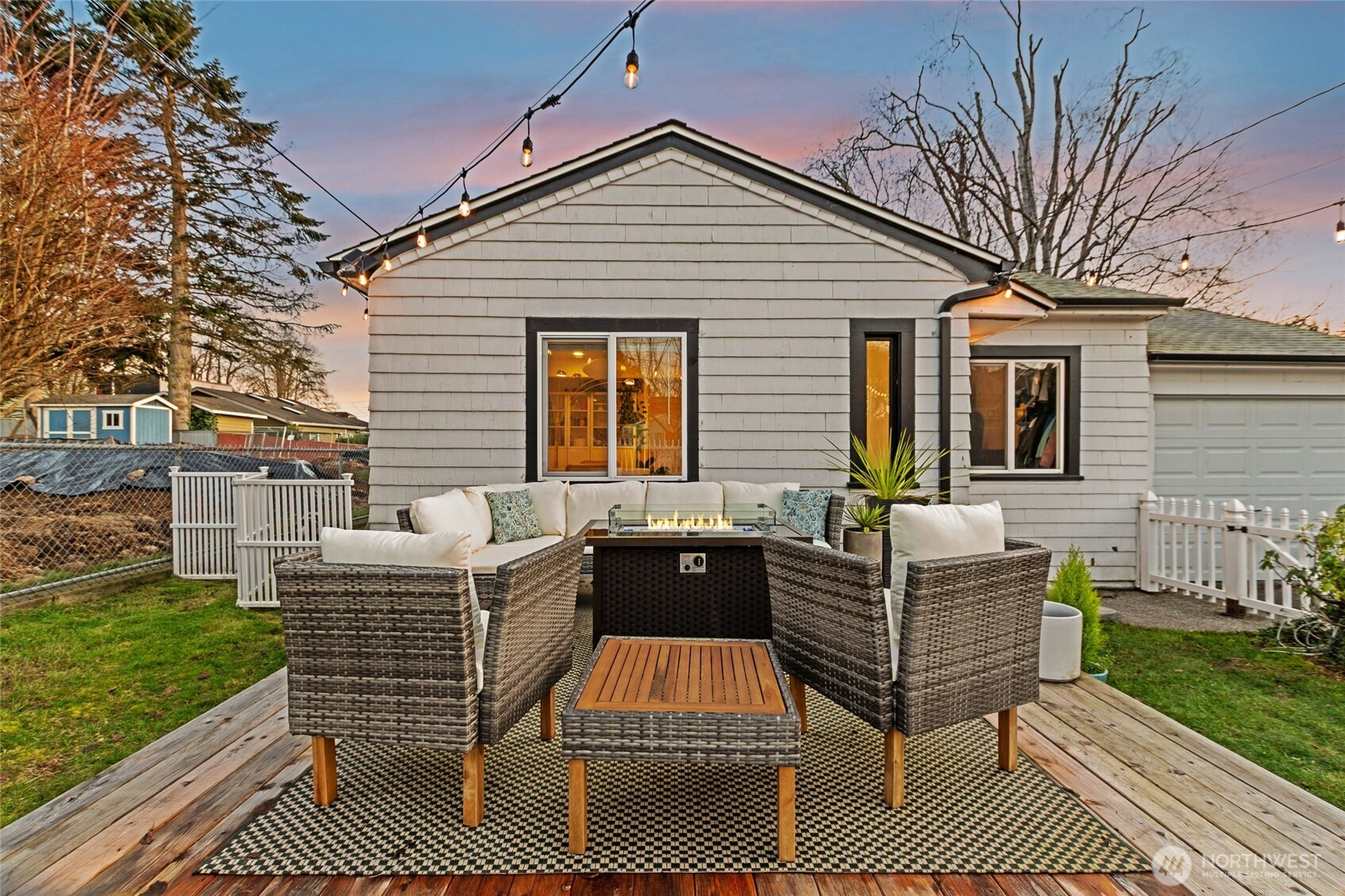 721 N 88th Street, Seattle, WA 98103