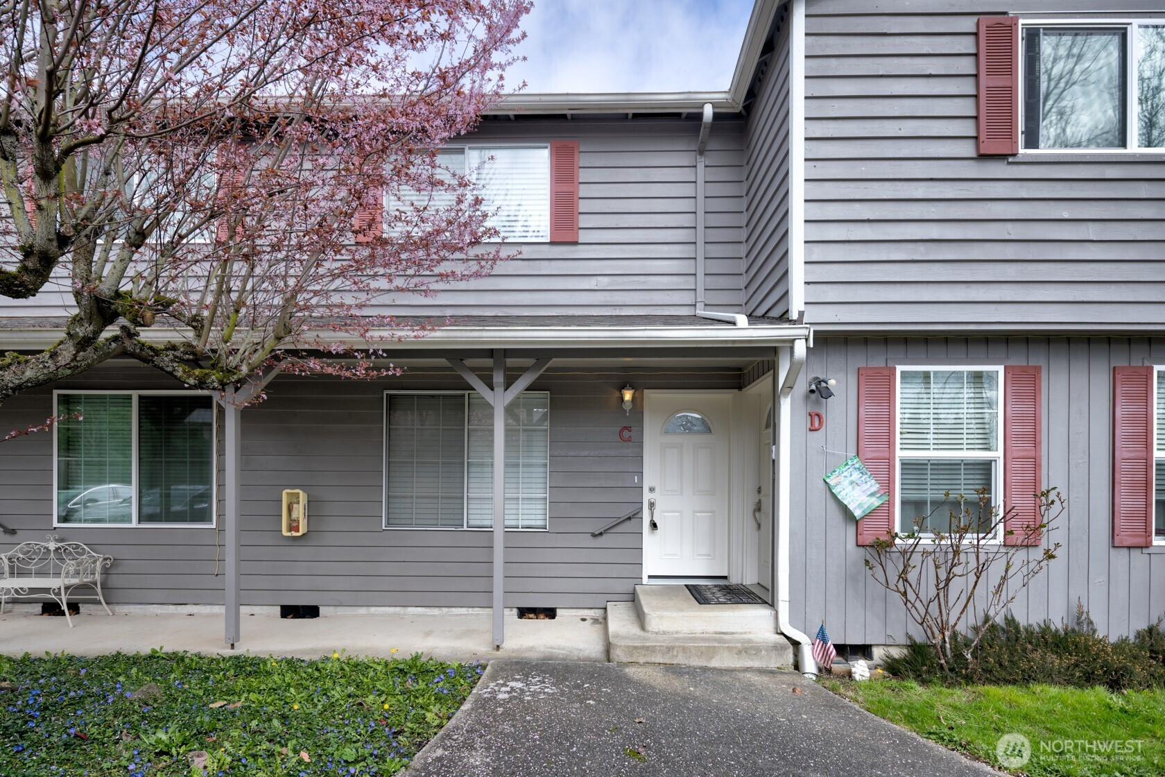 15714 Admiralty Way, Lynnwood, WA 98037