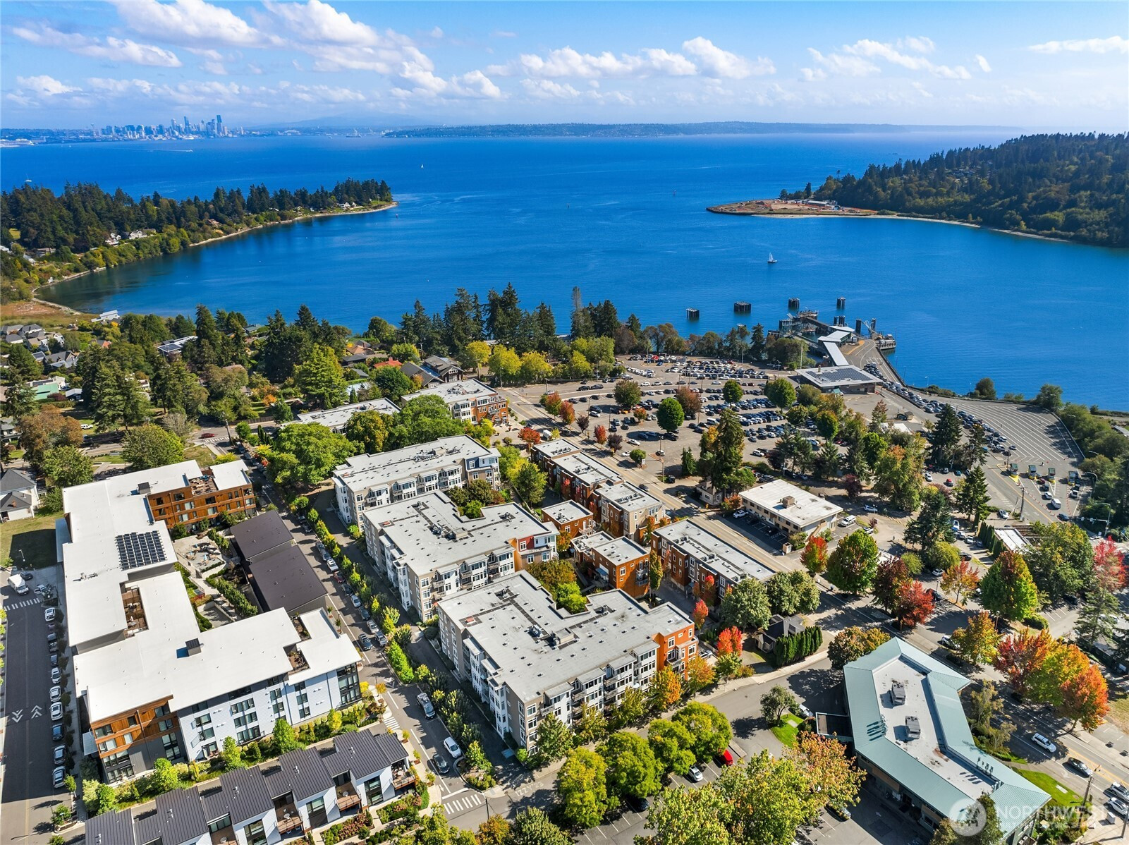 180 Harbor Square Loop NE, Bainbridge Island, WA 98110