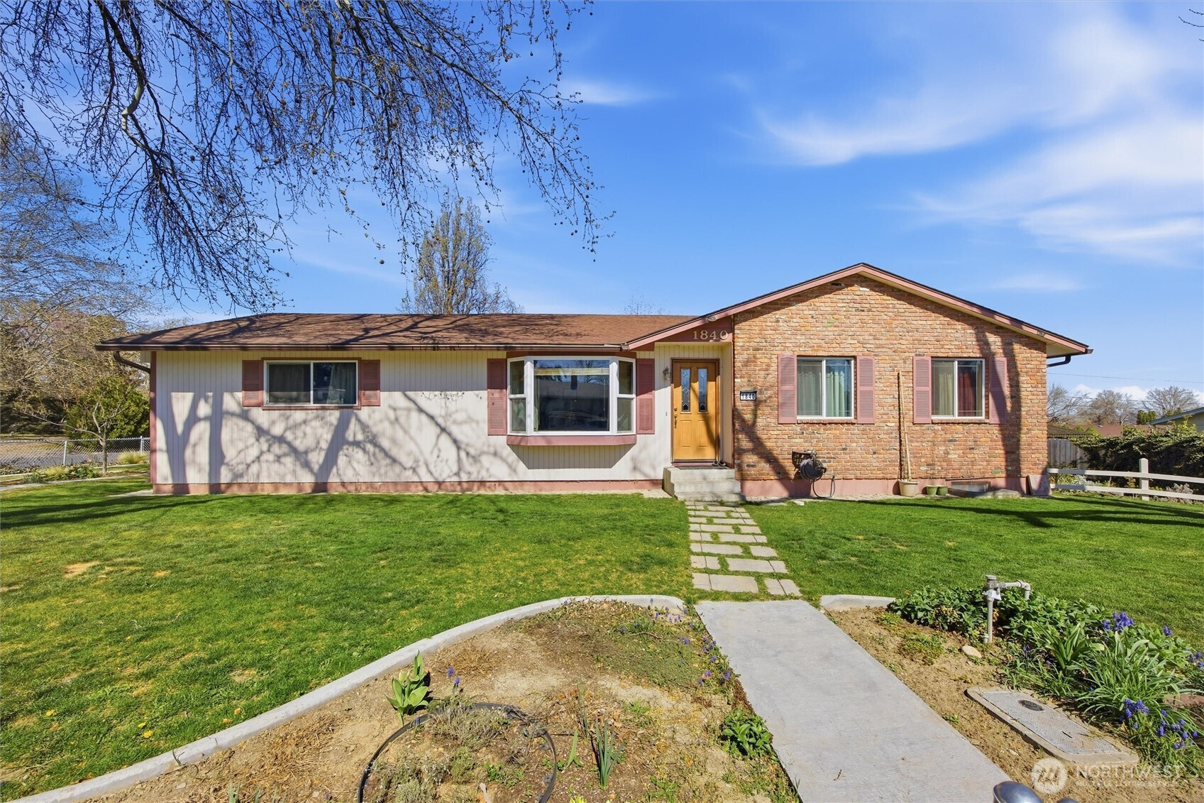 1840 W 11th Avenue, Kennewick, WA 99337