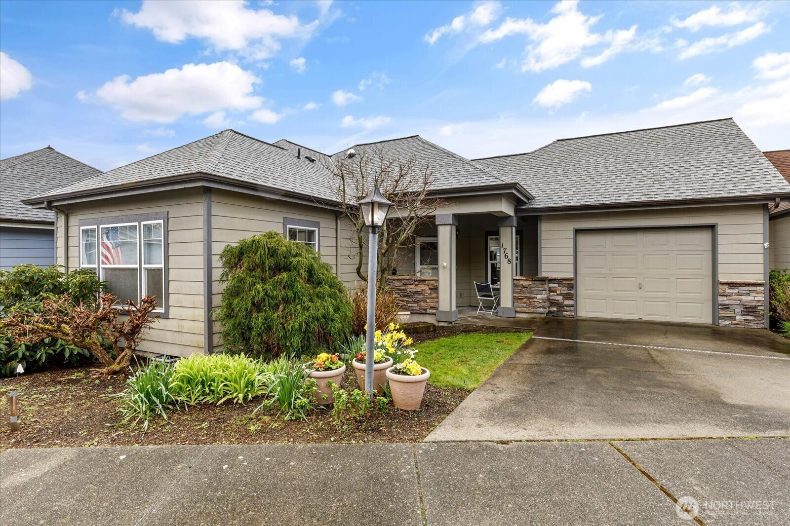 1768 Alliance Avenue, Freeland, WA 98249