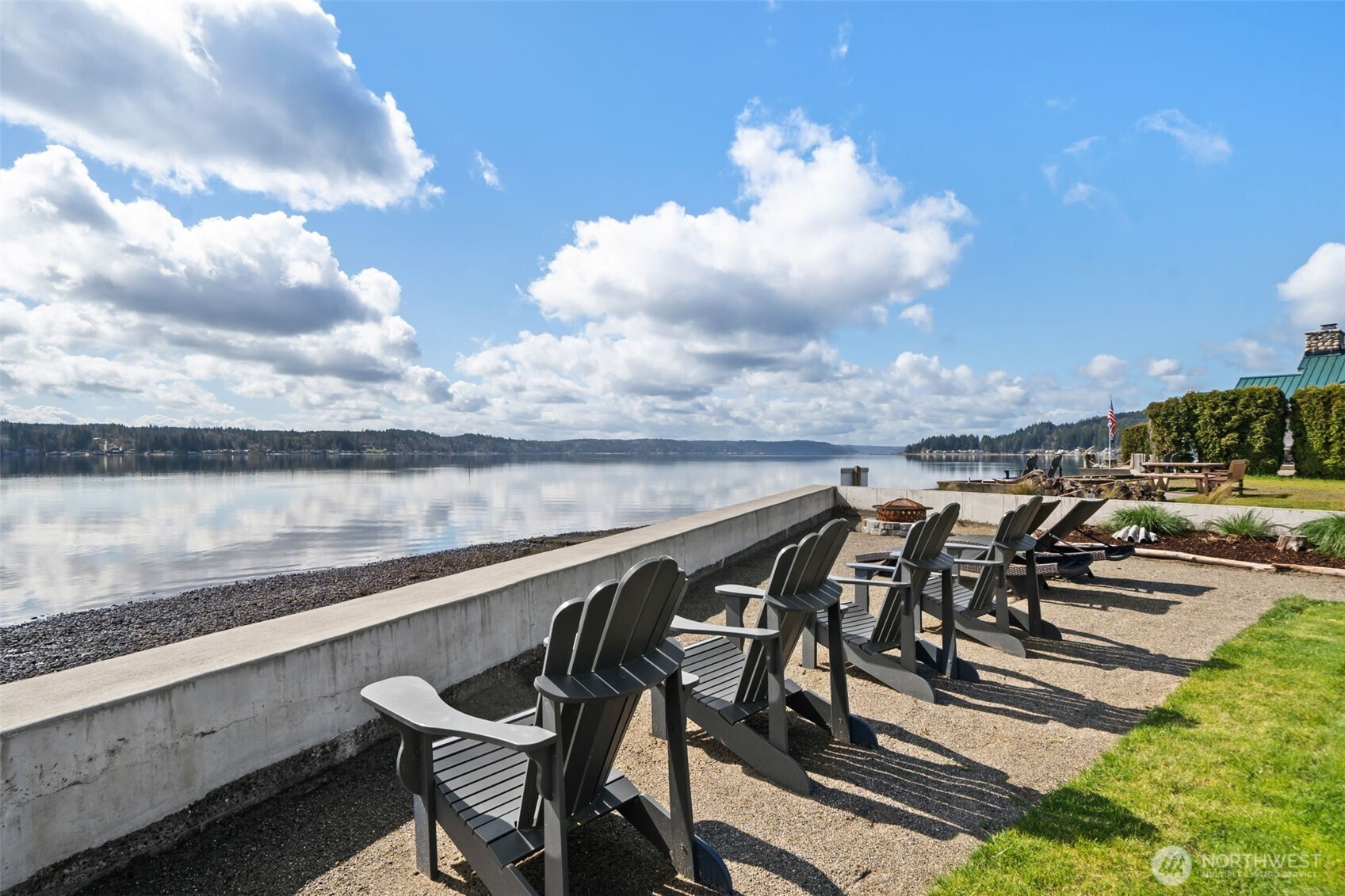 101 NE Lynnwood Loop, Belfair, WA 98528