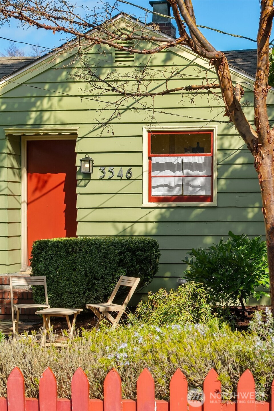 3546 SW 99TH Street, Seattle, WA 98126