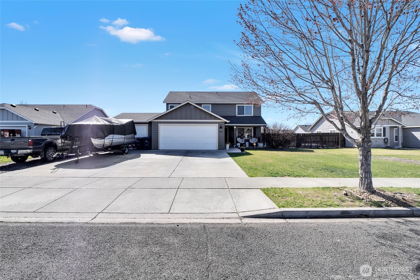1407 E Crossroads Drive, Moses Lake, WA 98837
