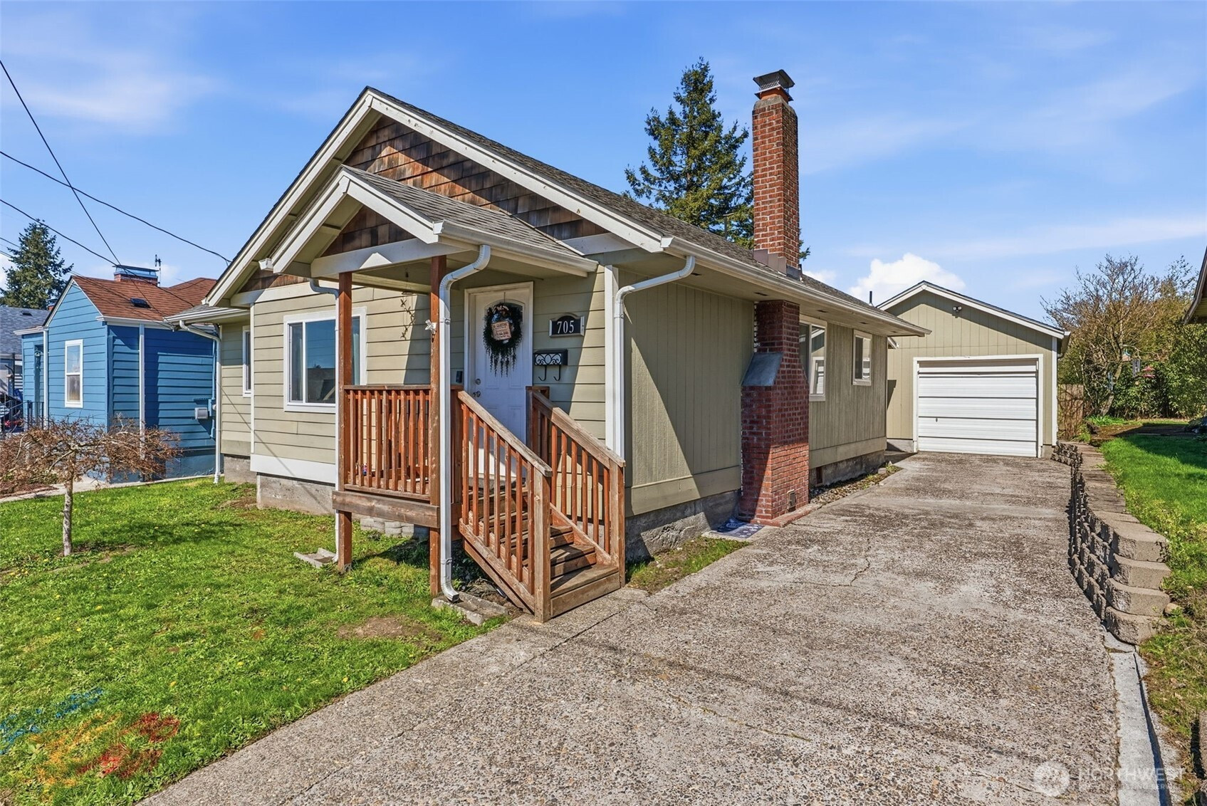 705 Cowlitz Way, Kelso, WA 98626