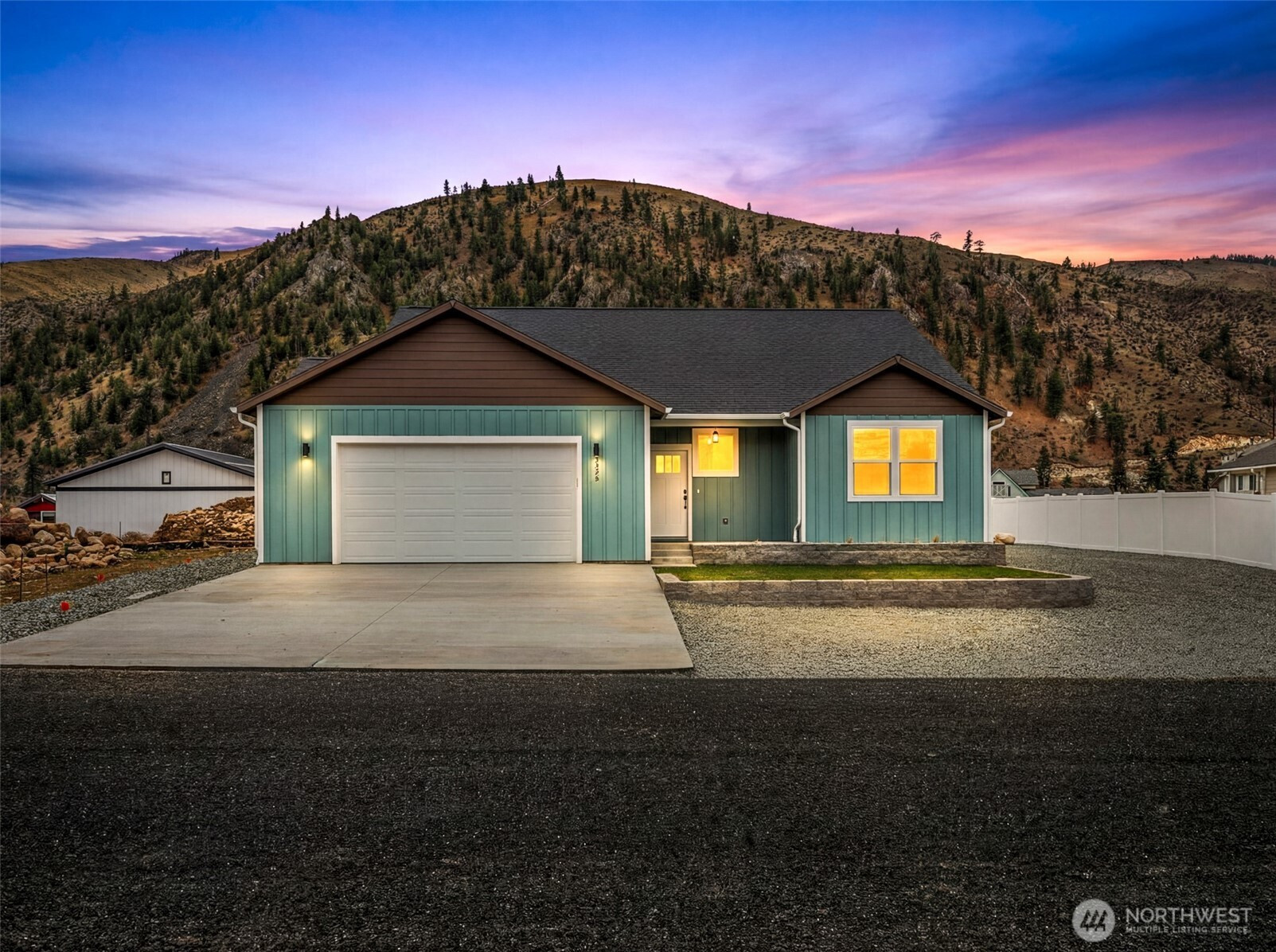 3878 Stayman Flats Road, Chelan, WA 98816