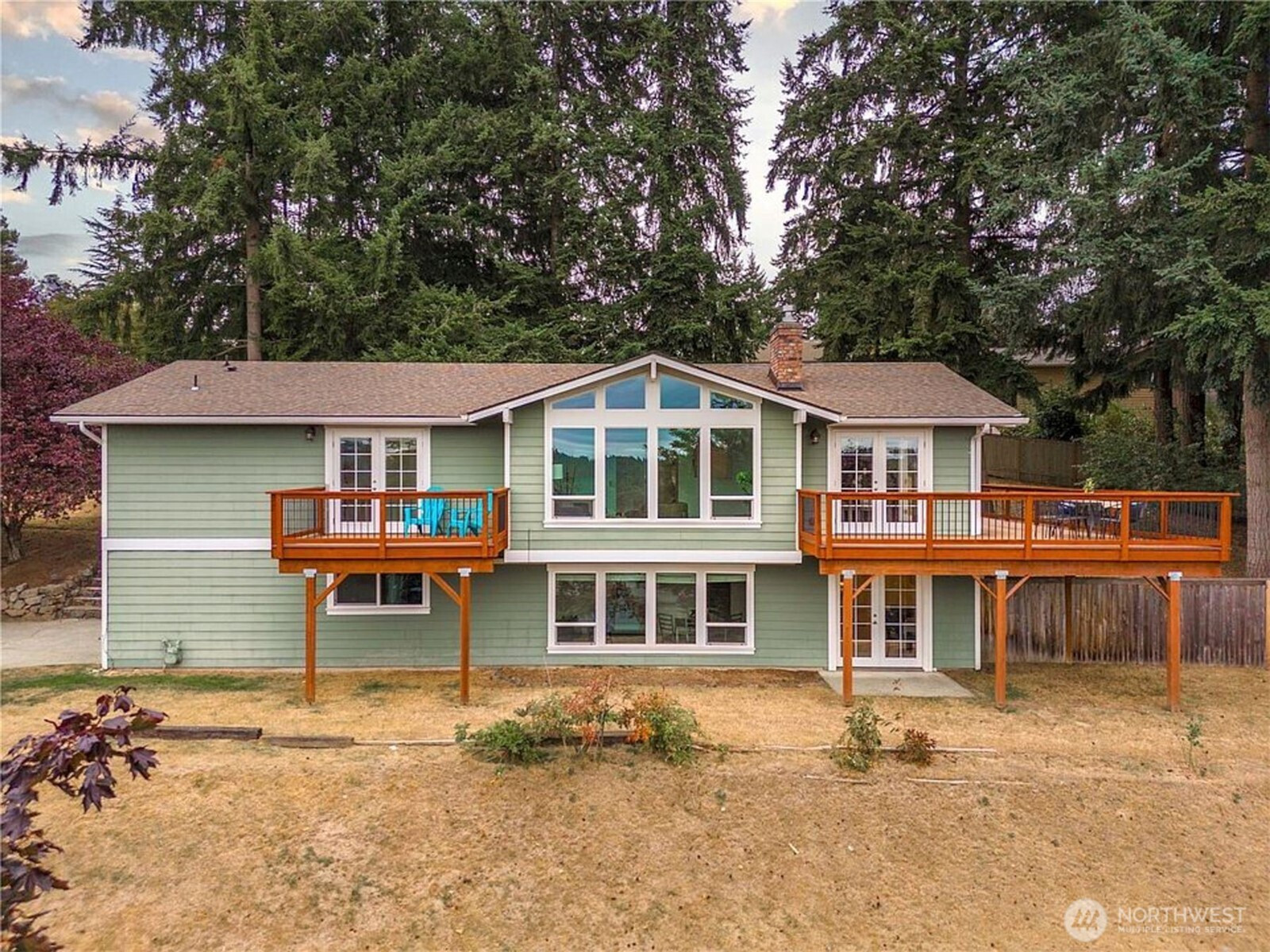 10612 157th Avenue NE, Redmond, WA 98052