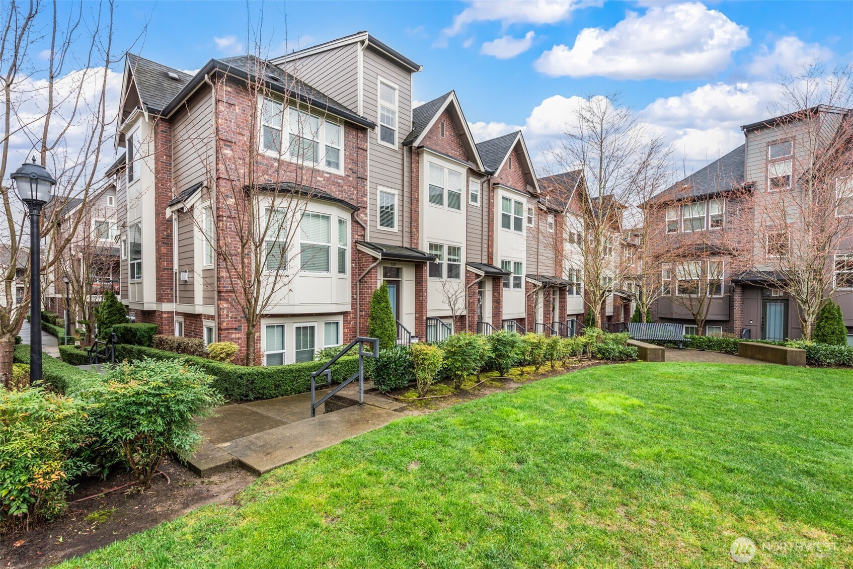 1321 Greenwish Walk NE, Issaquah, WA 98029