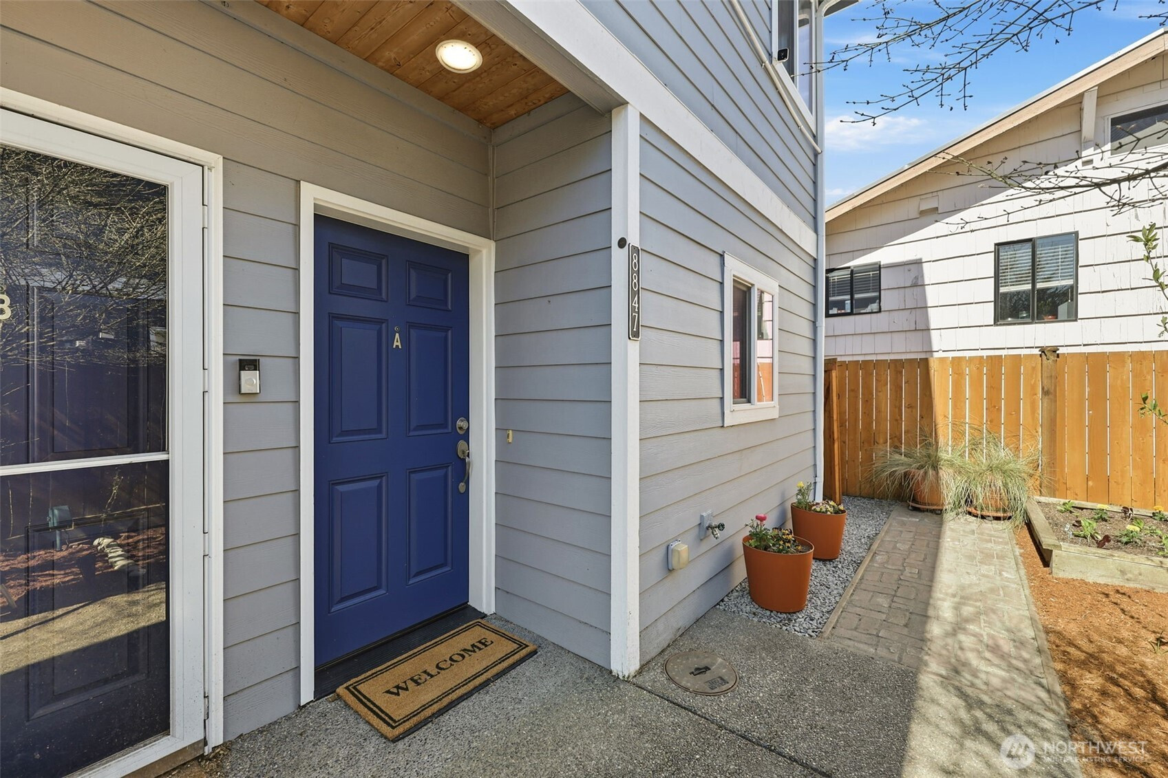 8847 9th Avenue SW, Seattle, WA 98106
