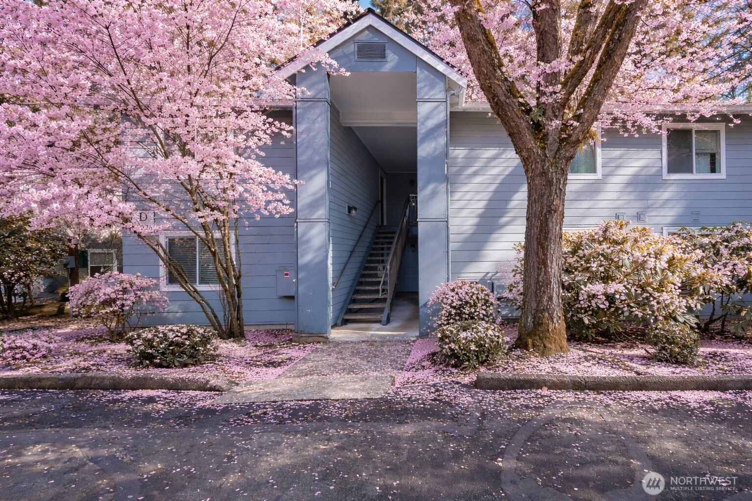 10026 NE 127th Place, Kirkland, WA 98034