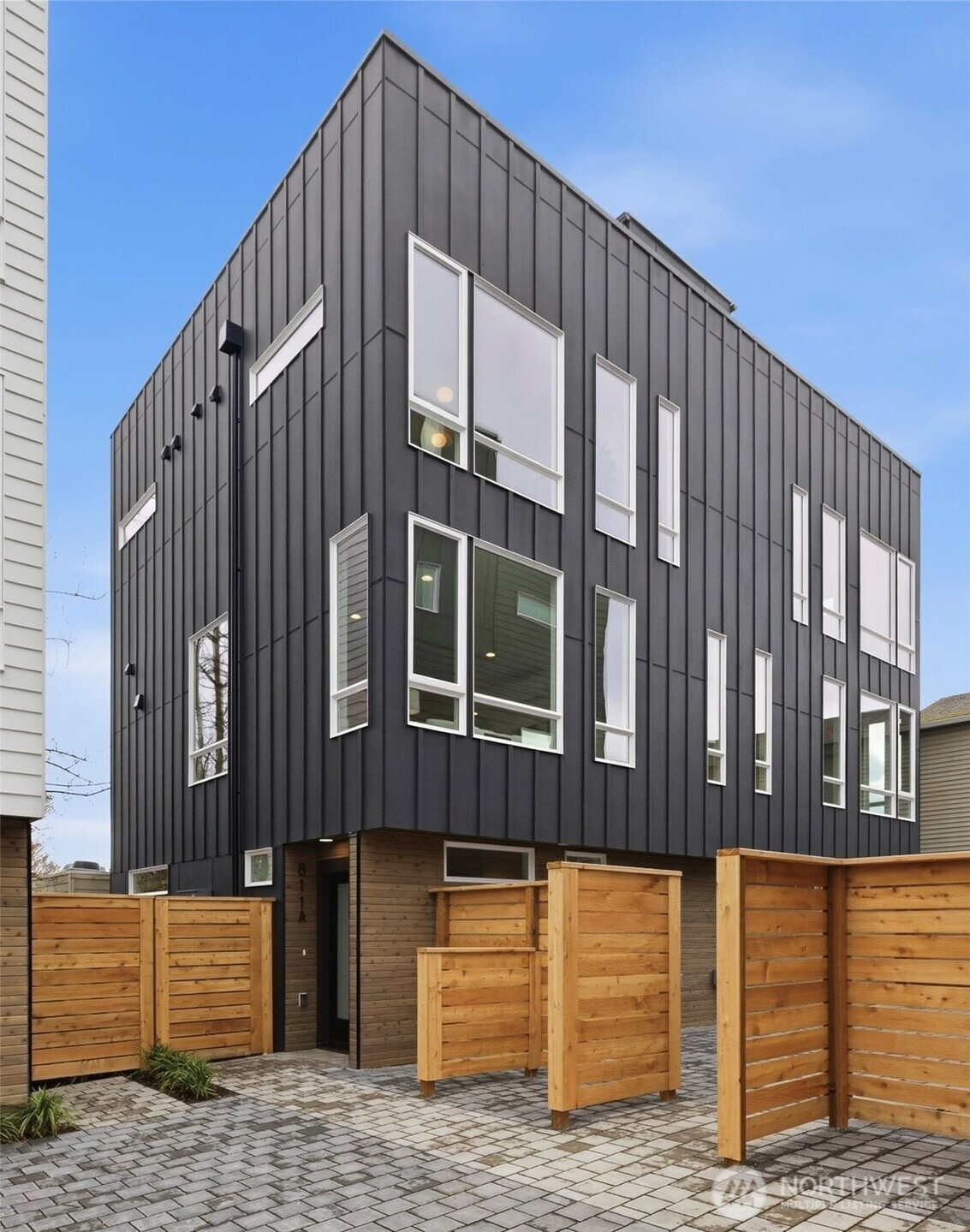 811 NW 63rd St Street, Seattle, WA 98107